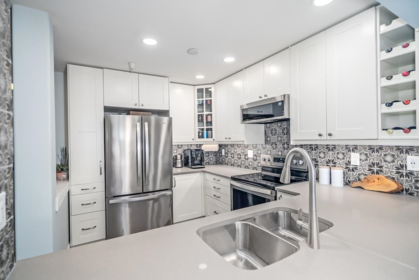 305 15241 18 Avenue, Surrey, BC, Surrey — Apartment/Condo for sale