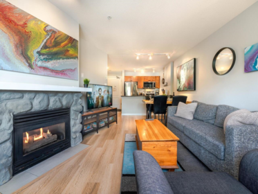 249 4314 Main Street, Whistler, BC, Whistler — Apartment/Condo for sale