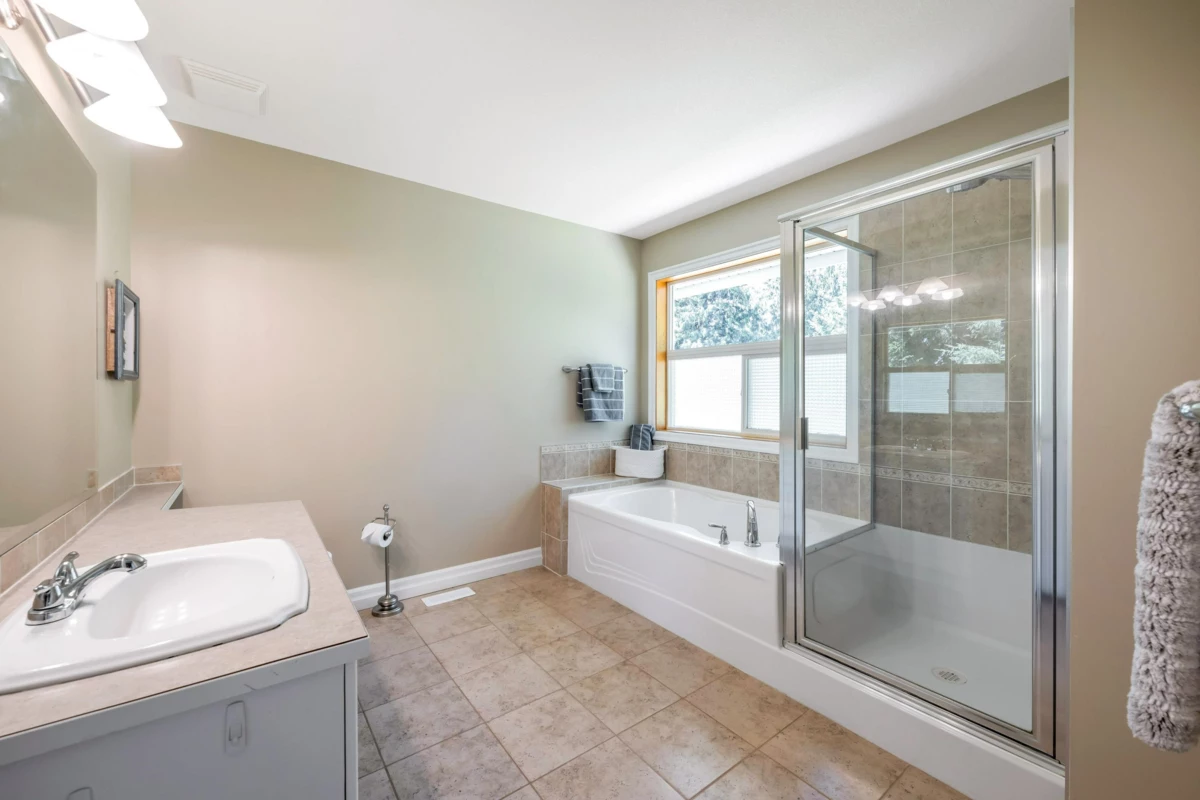 Backyard Photo of 25219 60 Avenue, Langley, BC