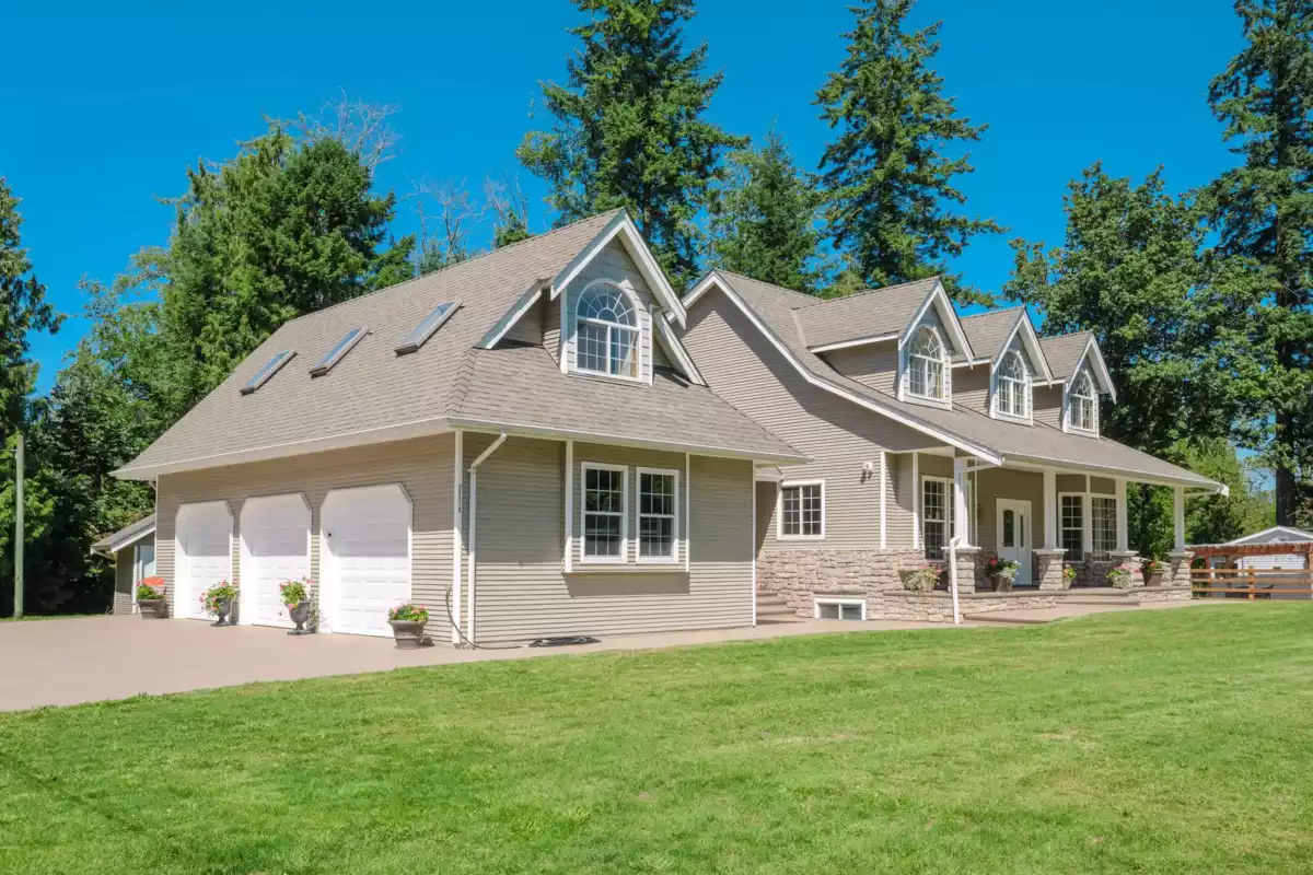 Exterior Rear Photo of 25219 60 Avenue, Langley, BC