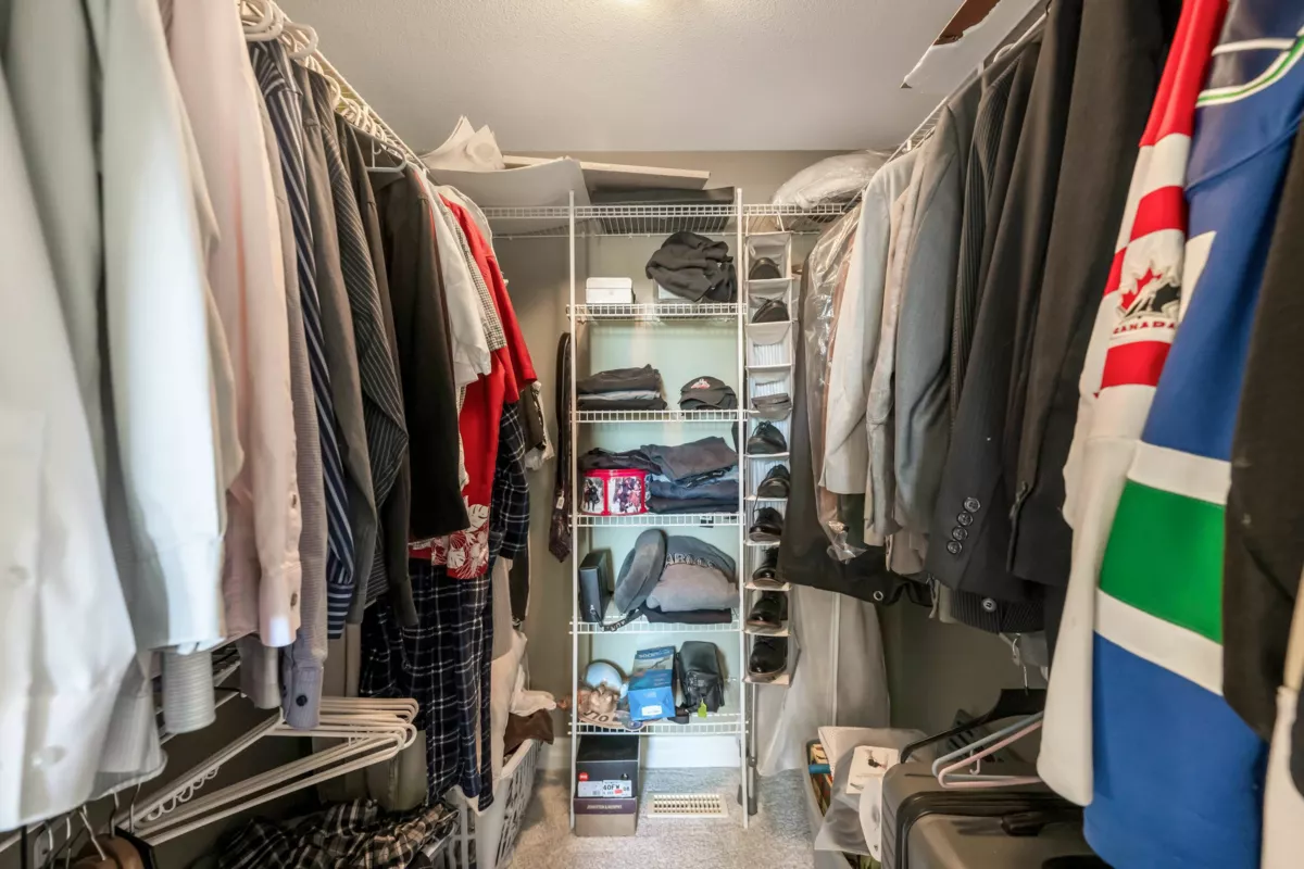 Front Yard Photo of 25219 60 Avenue, Langley, BC