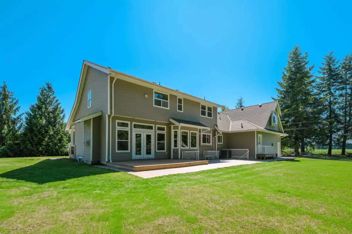 Primary Bathroom Photo of 25219 60 Avenue, Langley, BC