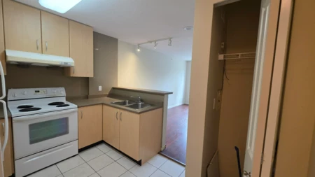 317 3663 Crowley Drive, Vancouver, BC, Vancouver — Apartment/Condo for sale