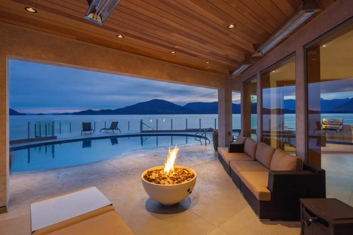 Outdoor Deck Photo of 15 Brunswick Beach Road, Lions Bay, BC