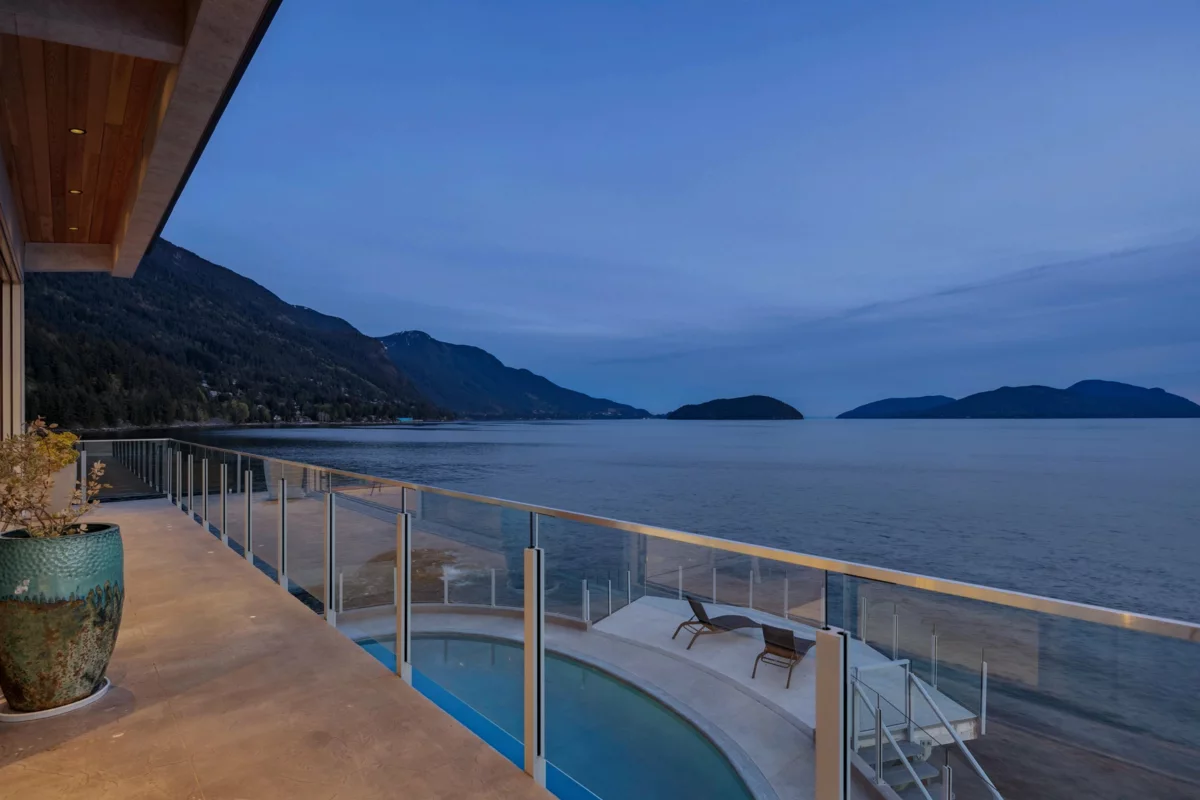 Outdoor Patio Photo of 15 Brunswick Beach Road, Lions Bay, BC