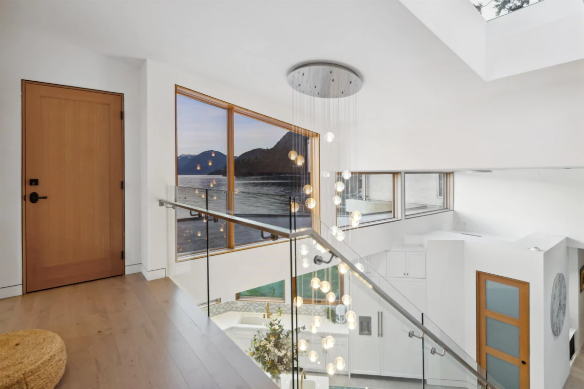 Powder Room Photo of 15 Brunswick Beach Road, Lions Bay, BC