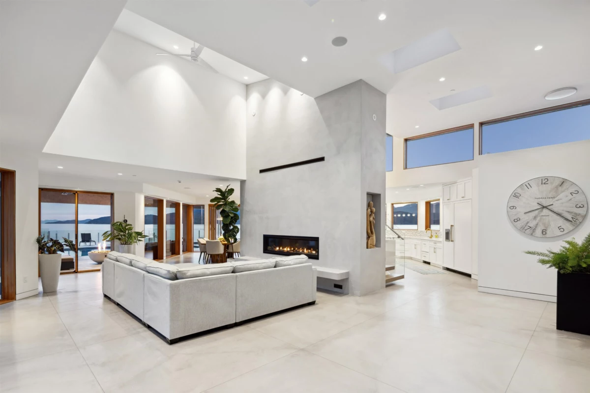 Primary Bathroom Photo of 15 Brunswick Beach Road, Lions Bay, BC