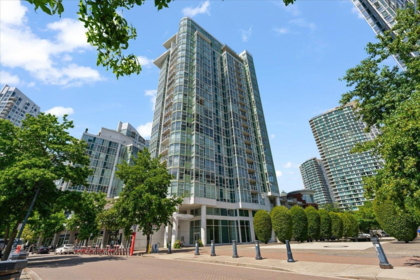 1903 1077 Marinaside Crescent, Vancouver, BC, Vancouver — Apartment/Condo for sale