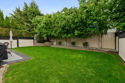 46338 Valleyview Road, Chilliwack, BC, Chilliwack — Single Family Residence for sale