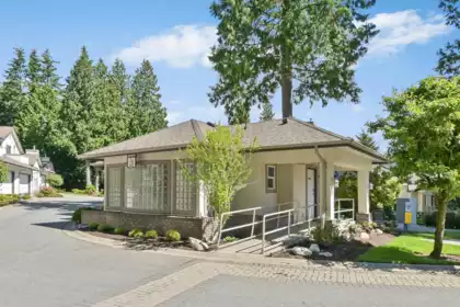 Garage Interior Photo of 7 13911 16 Avenue, Surrey, BC
