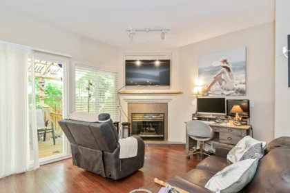 Pantry Photo of 7 13911 16 Avenue, Surrey, BC