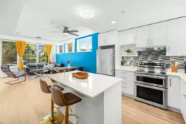 TH5 2137 Chesterfield Avenue, North Vancouver, BC