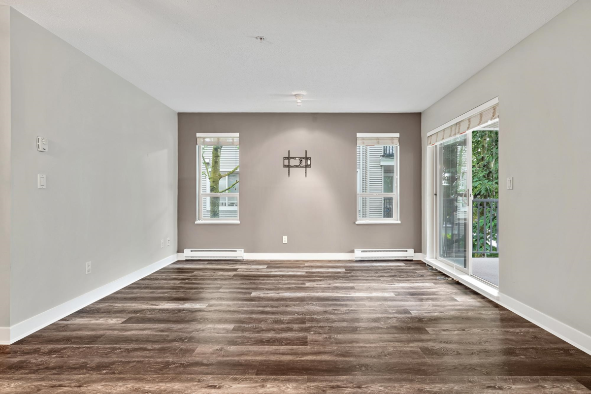 Dining Area Photo of D210 8929 202 Street, Langley, BC