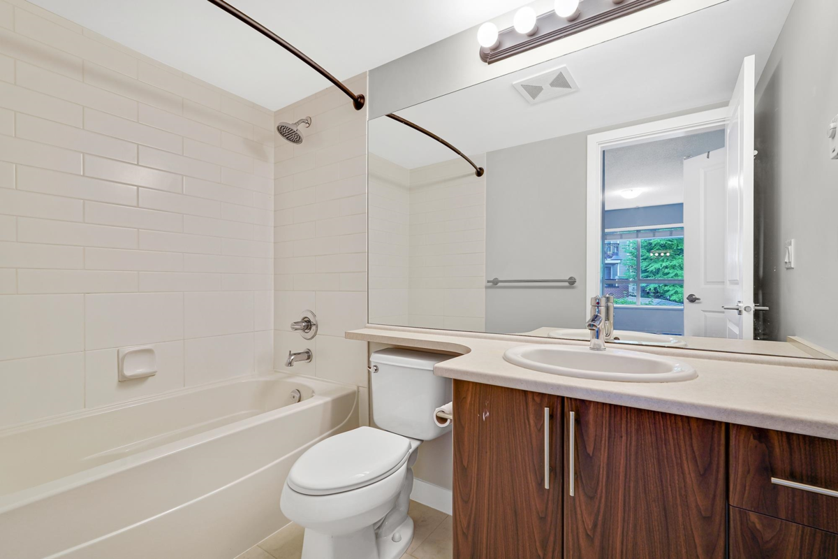 Guest Bathroom Photo of D210 8929 202 Street, Langley, BC