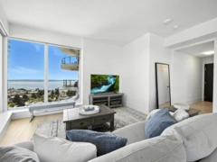 1604 1500 Martin Street, White Rock, BC