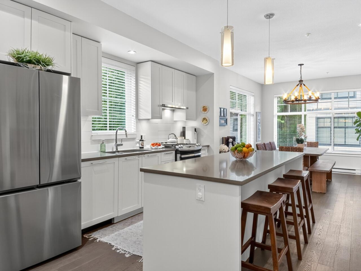 Living Room Photo of 6 5068 Savile Row, Burnaby, BC