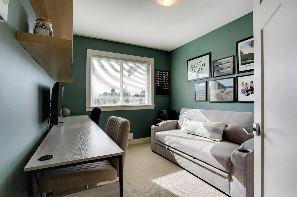 Guest Bathroom Photo of 17 7298 199a Street, Langley, BC