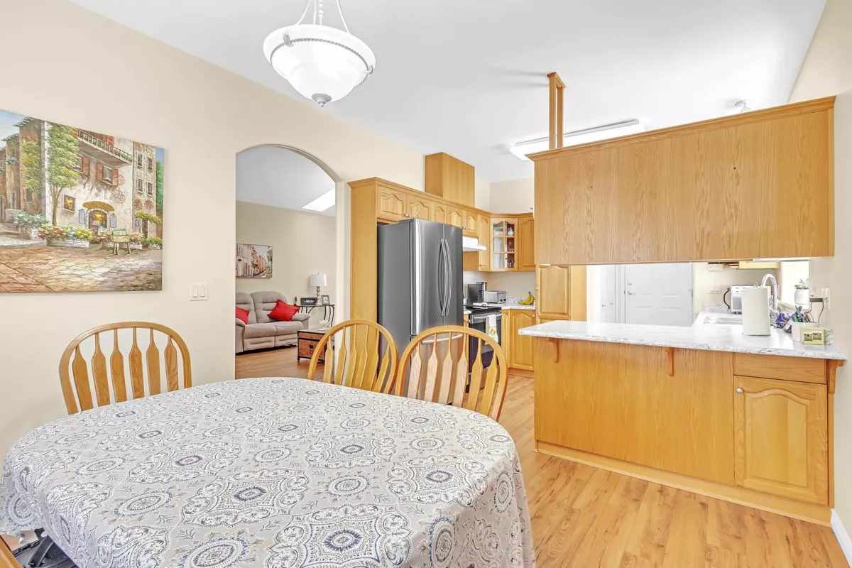 Walk-In Closet Photo of 51 47470 Chartwell Drive, Chilliwack, BC