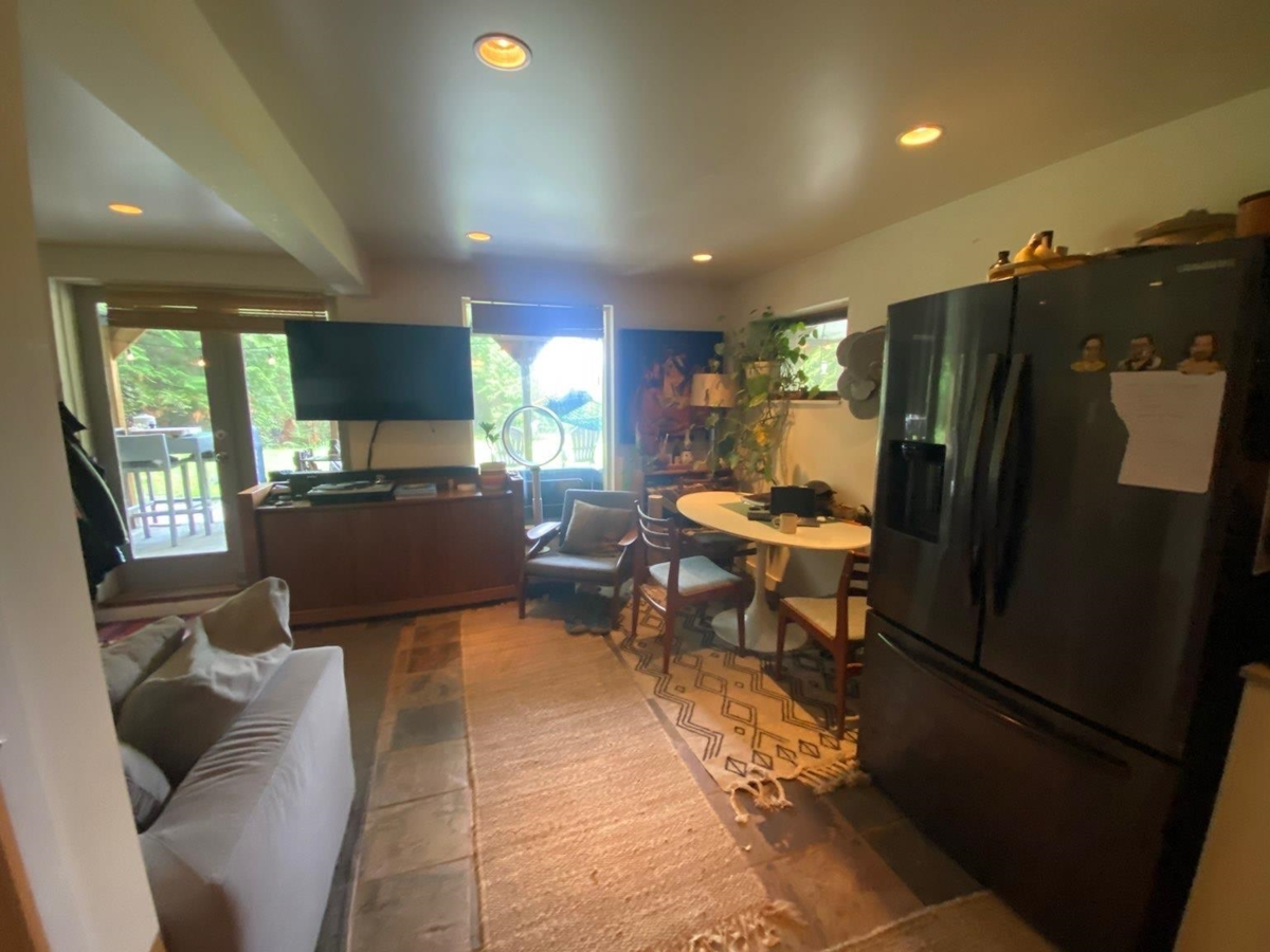 Breakfast Nook Photo of 2617 Sunshine Coast Highway, Roberts Creek, BC