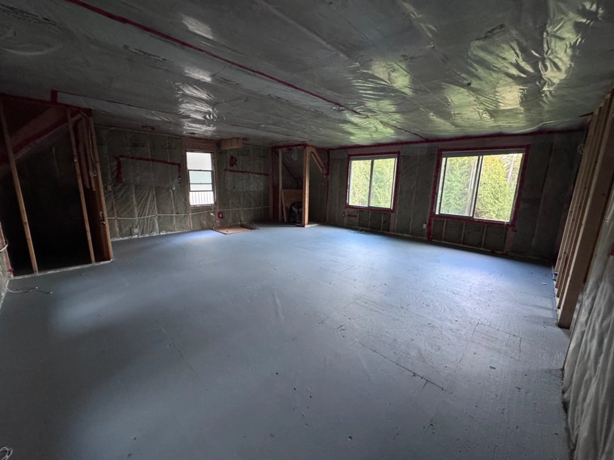 Laundry Room Photo of 2617 Sunshine Coast Highway, Roberts Creek, BC