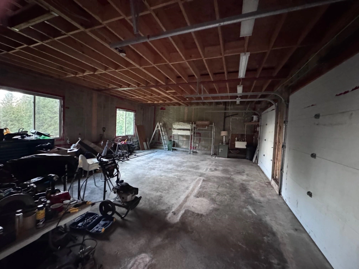 Mudroom Photo of 2617 Sunshine Coast Highway, Roberts Creek, BC