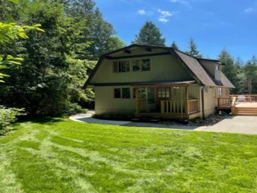 2617 Sunshine Coast Highway, Roberts Creek, BC, Roberts Creek — Single Family Residence for sale