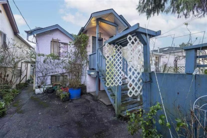 Staircase Photo of 4940 Killarney Street, Vancouver, BC