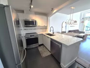 405 7478 Byrnepark Walk, Burnaby, BC, Burnaby — Apartment/Condo for sale