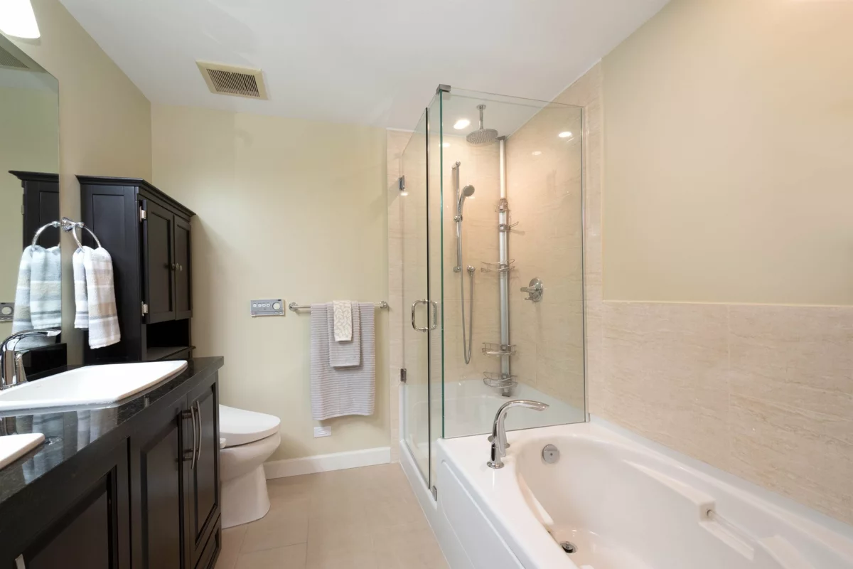 Entry Foyer Photo of 282 8288 207a Street, Langley, BC