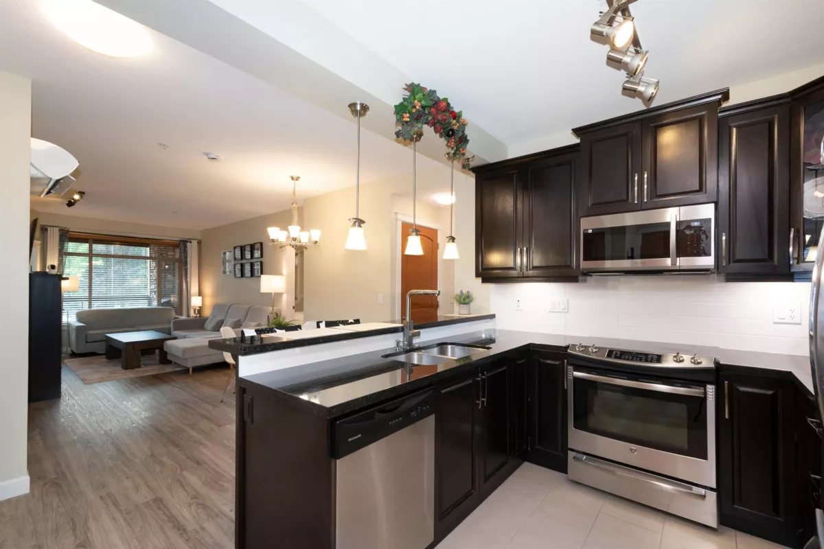 Guest Bathroom Photo of 282 8288 207a Street, Langley, BC