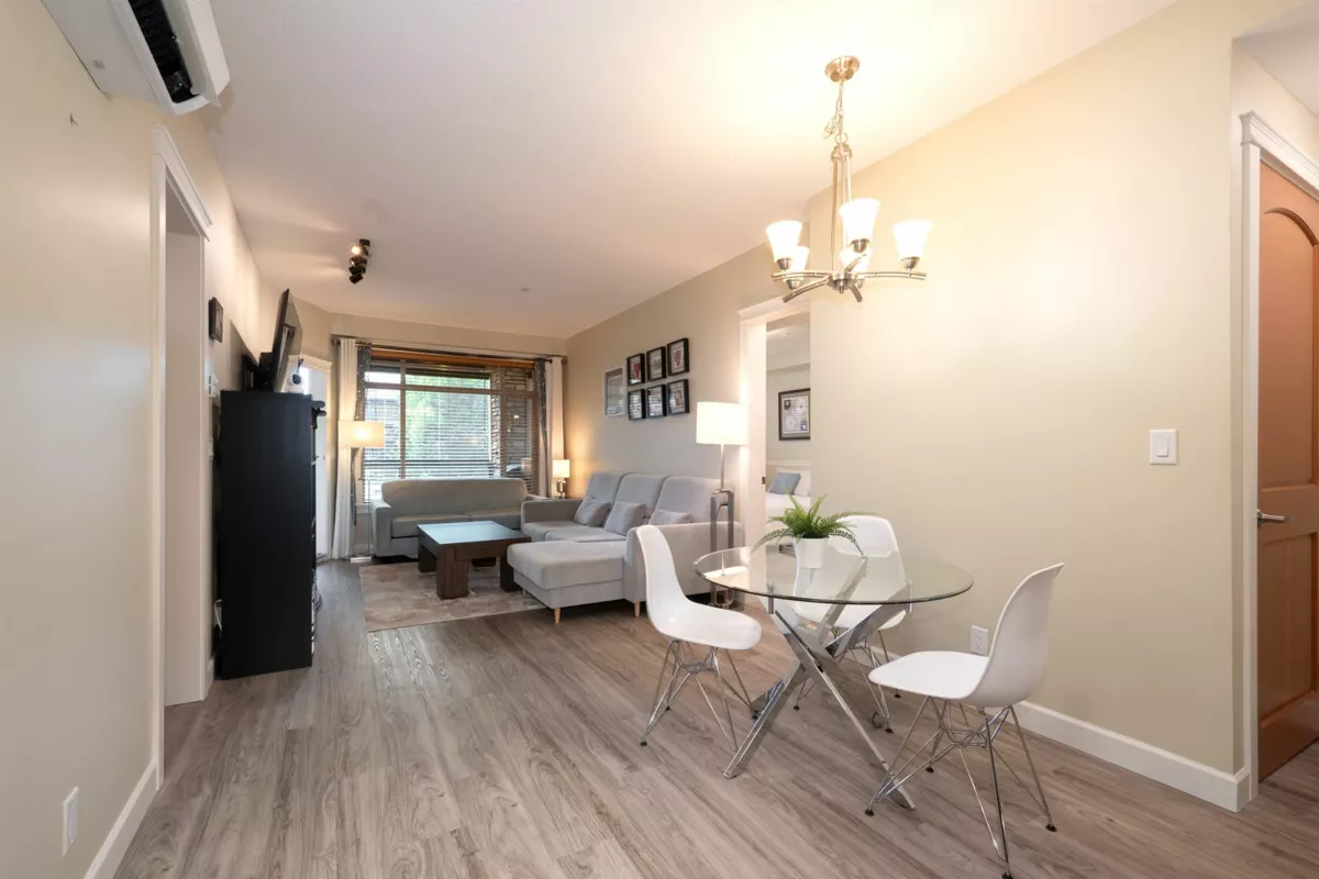 Kitchen Photo of 282 8288 207a Street, Langley, BC