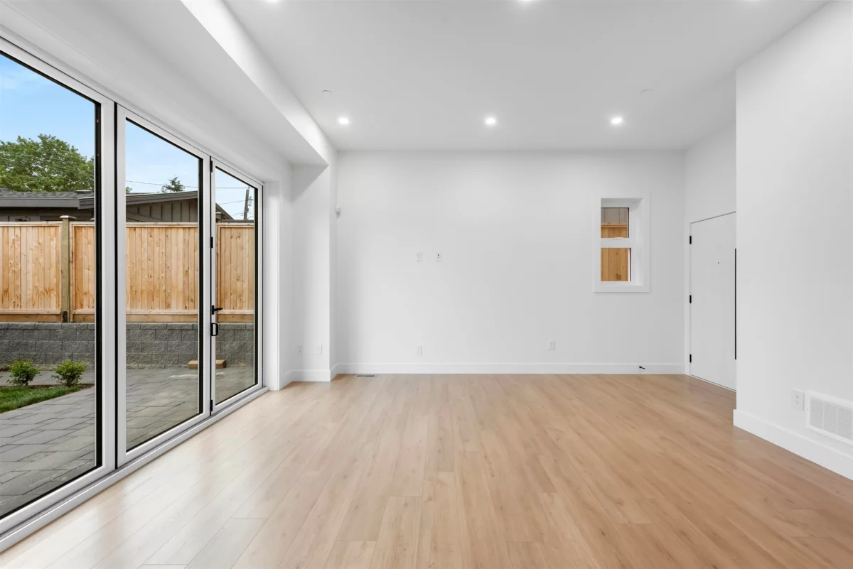 Kitchen Island Photo of 2 1160 Rossland Street, Vancouver, BC