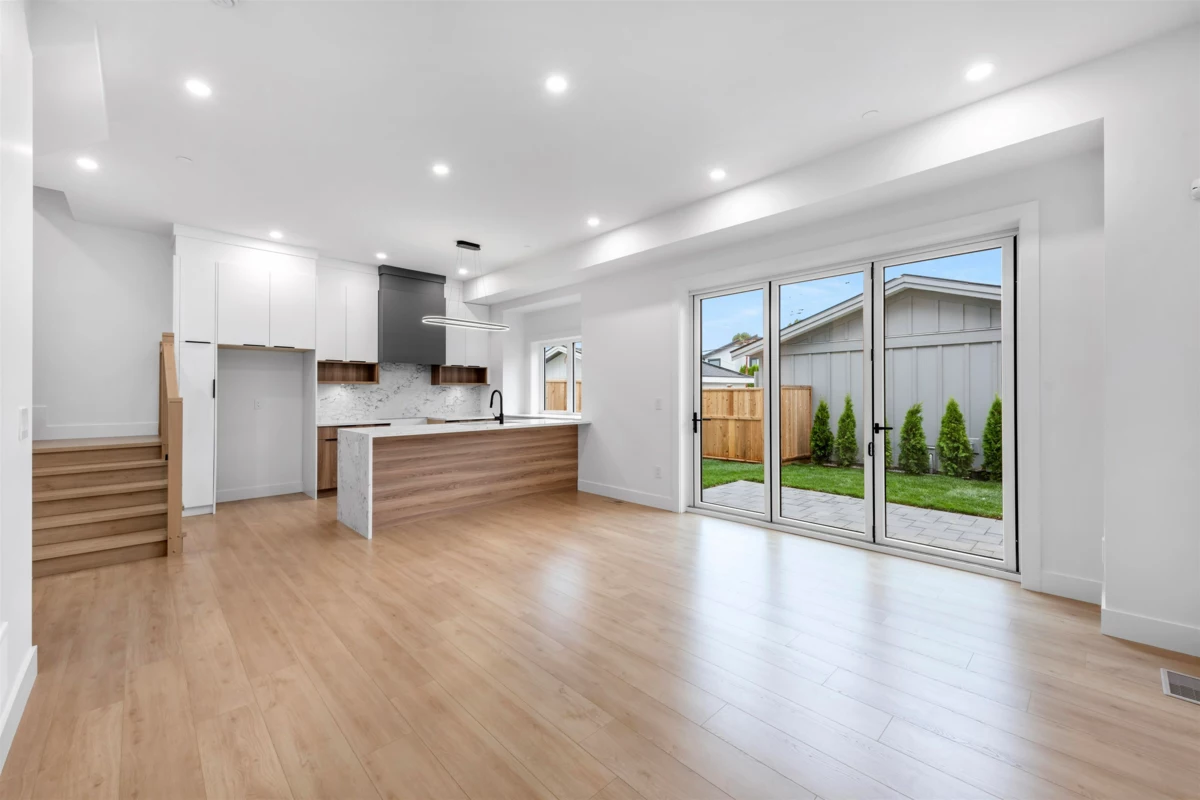 Living Room Photo of 2 1160 Rossland Street, Vancouver, BC