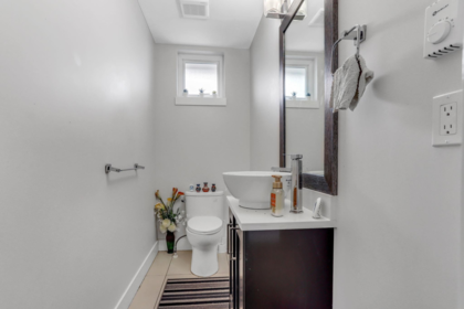 114 13898 64 Avenue, Surrey, BC