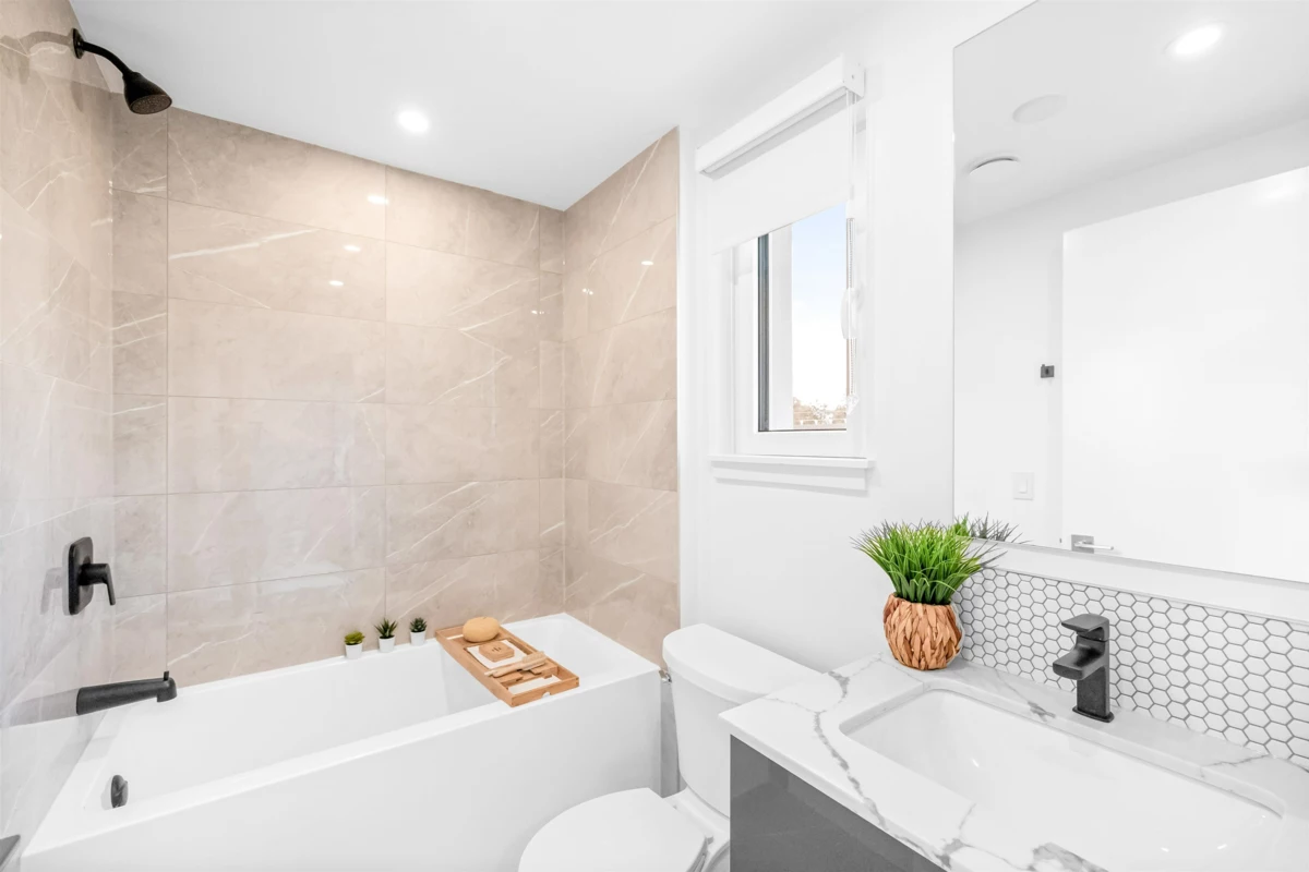 Office / Den Photo of 2069 E 1st Avenue, Vancouver, BC