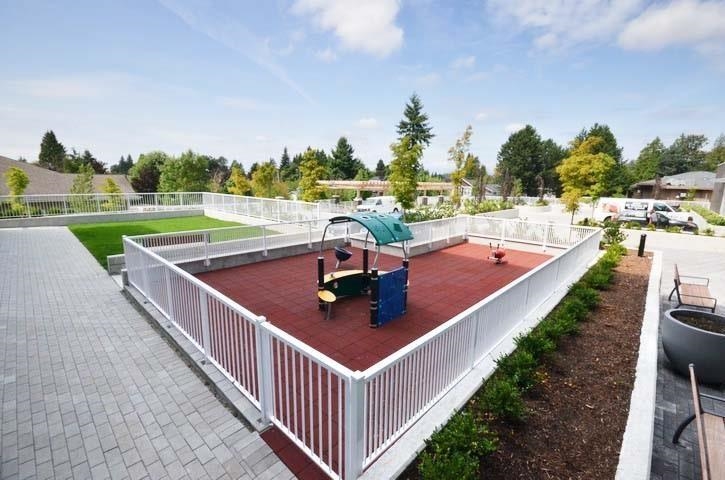 Dining Area Photo of 104 9015 120 Street, Delta, BC
