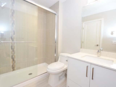 Primary Bathroom Photo of 104 9015 120 Street, Delta, BC