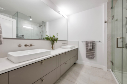 Hallway Photo of 72 16685 25 Street, Surrey, BC