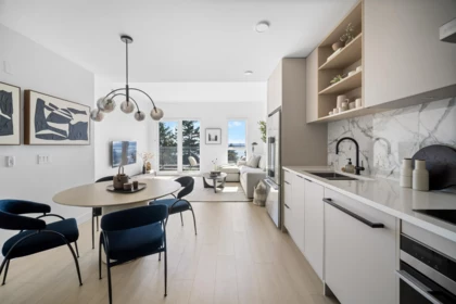 509 422 E 3rd Street, North Vancouver, BC