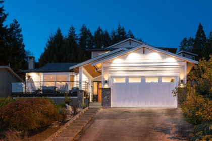125 April Road, Port Moody, BC, Port Moody — Single Family Residence for sale