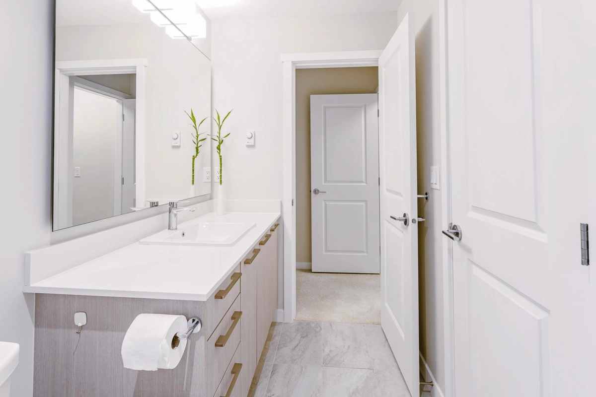 Hot Tub / Spa Photo of 124 1350 Mitchell Street, Coquitlam, BC