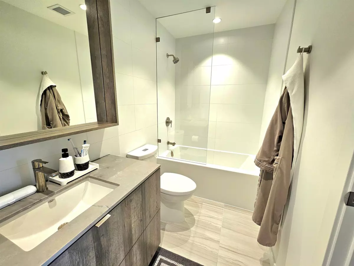 Loft / Bonus Room Photo of 2102 505 Nelson Street, Coquitlam, BC