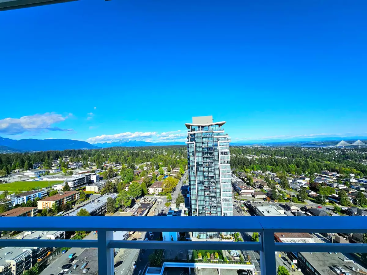 Powder Room Photo of 2102 505 Nelson Street, Coquitlam, BC