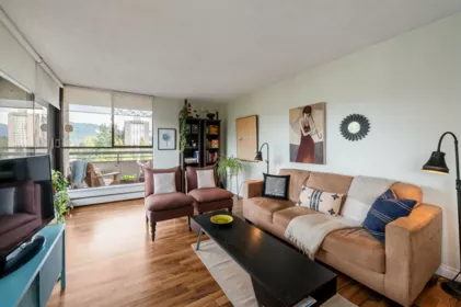 1105 3737 Bartlett Court, Burnaby, BC, Burnaby — Apartment/Condo for sale