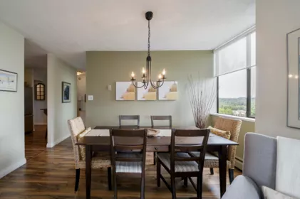 1105 3737 Bartlett Court, Burnaby, BC, Burnaby — Apartment/Condo for sale