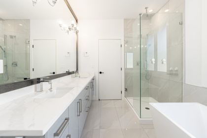 Entry Foyer Photo of 16755 16a Avenue, Surrey, BC