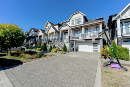 16755 16a Avenue, Surrey, BC, Surrey — Single Family Residence for sale
