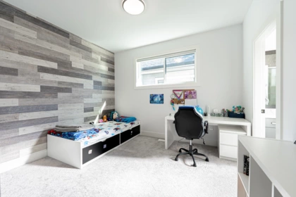 Garage Interior Photo of 16755 16a Avenue, Surrey, BC