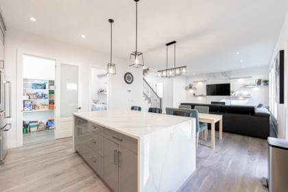 Kitchen Island Photo of 16755 16a Avenue, Surrey, BC