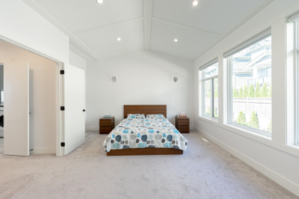 Mudroom Photo of 16755 16a Avenue, Surrey, BC